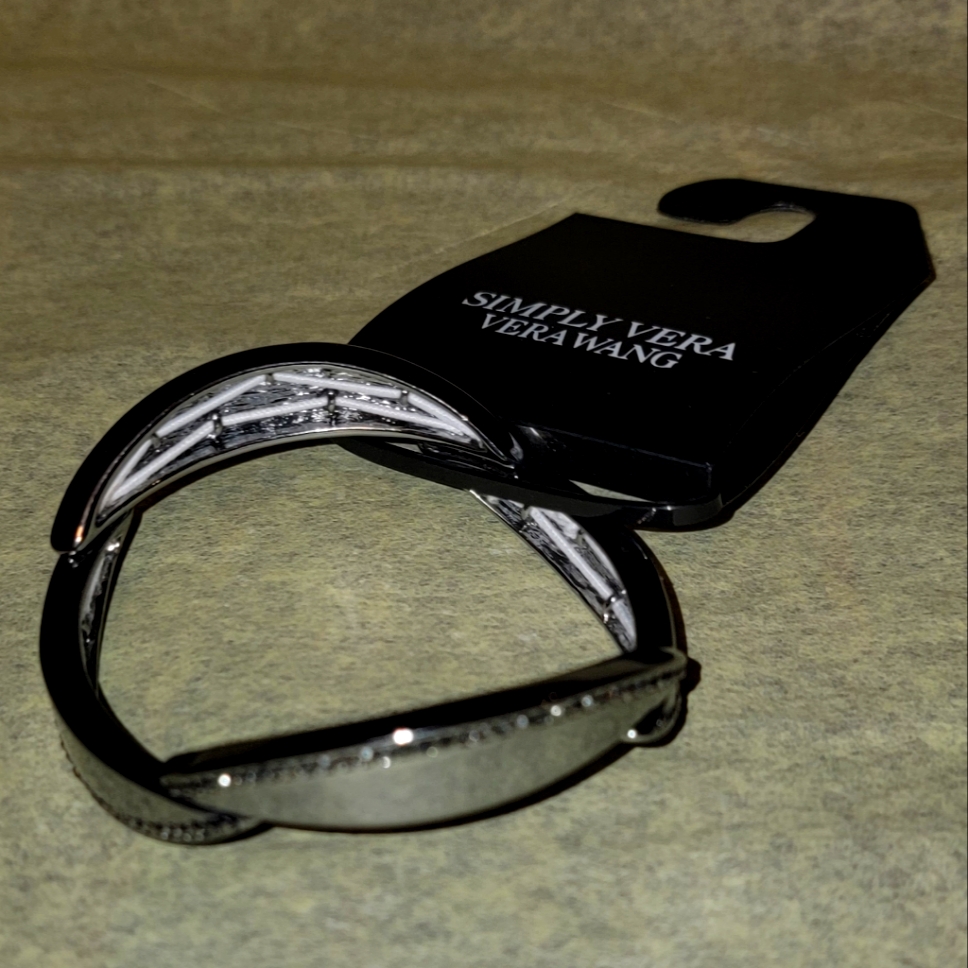 Simply Vera Expandable Bracelet 12$